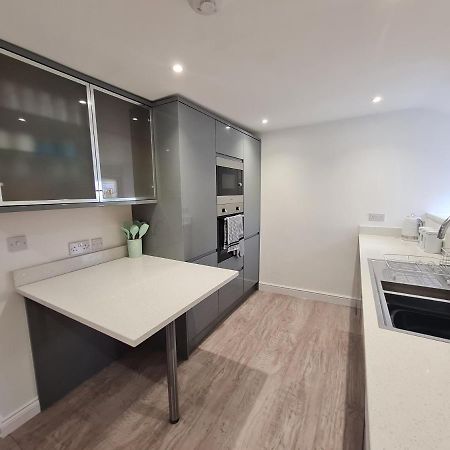 Perfect Location 3 Bed Serviced Apartment With Bike Storage For Bpw. Close To Brecon Beacons Merthyr Tydfil Zewnętrze zdjęcie