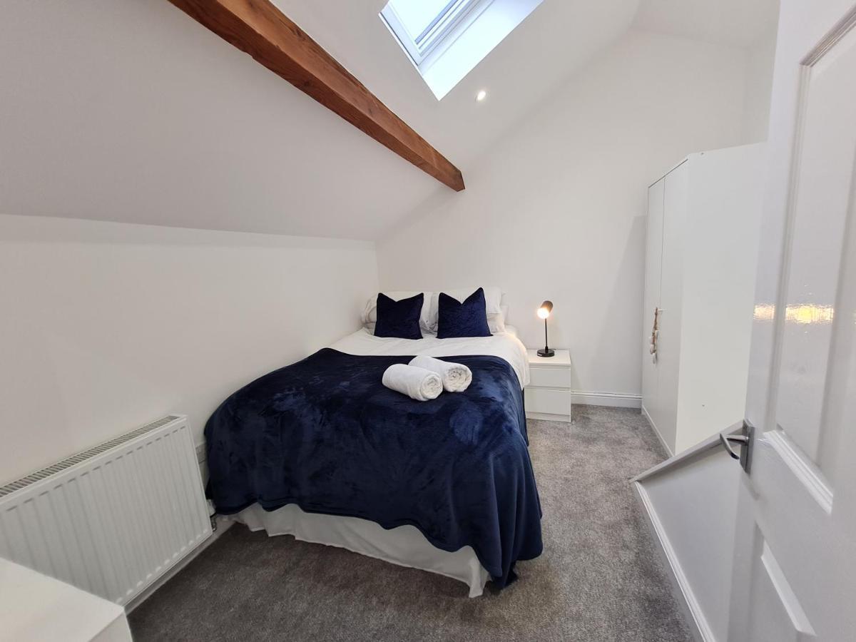 Perfect Location 3 Bed Serviced Apartment With Bike Storage For Bpw. Close To Brecon Beacons Merthyr Tydfil Zewnętrze zdjęcie